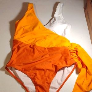 Smismivo women's one piece bathing suit size LG, Tie up side